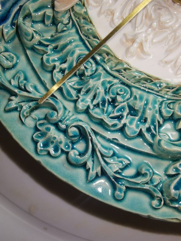 Wallclock baroque ceramic, handmade, size 7 inch - Image 3