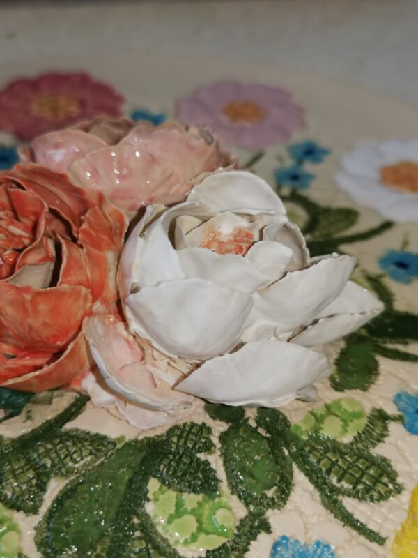 Ceramics plate 3D sculptural  thin flowers handmade. - Image 7