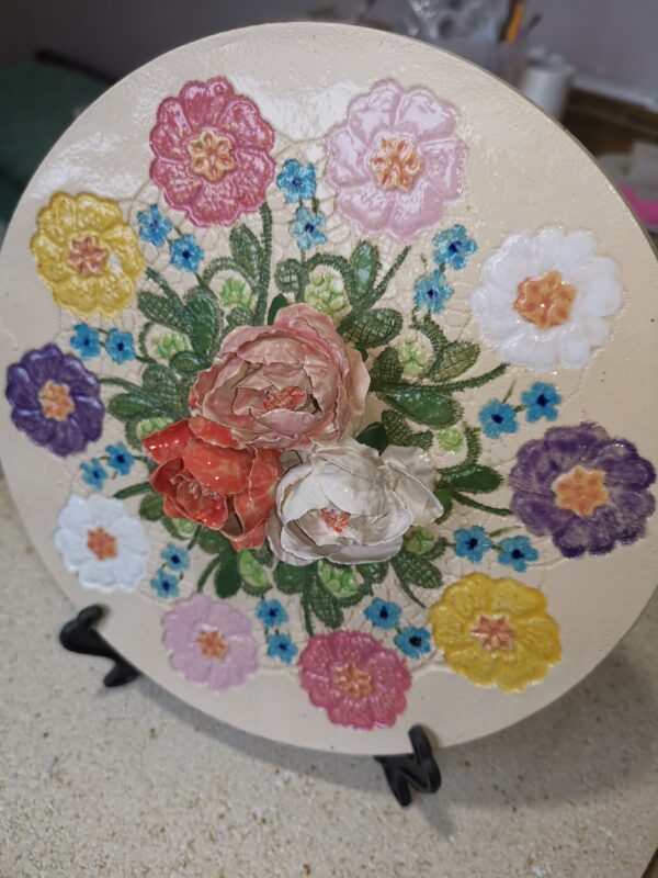Ceramics plate 3D sculptural  thin flowers handmade. - Image 2
