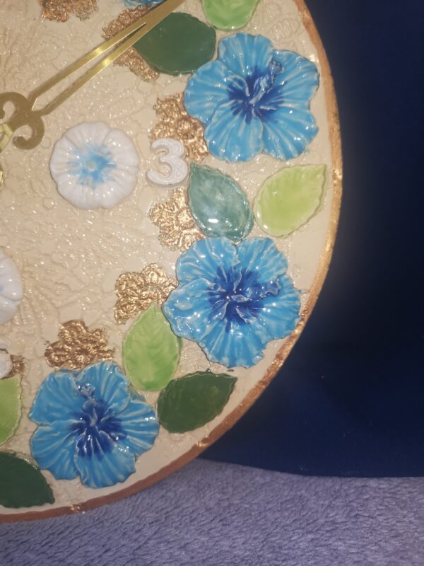 Wall clock sculptural flowers Ceramic handmade - Image 3