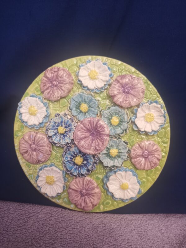 Flowers daisieswild sculptural ceramic plate handmade.