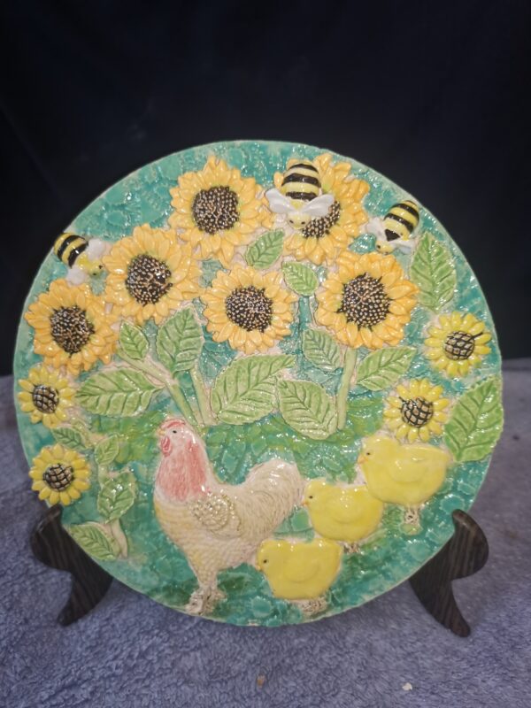 Hen and chicks sunflowers Ceramics plate, size 7.8 inch - Image 3
