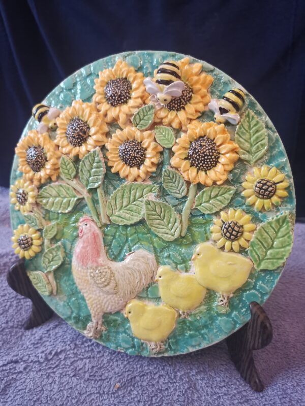 Hen and chicks sunflowers Ceramics plate, size 7.8 inch