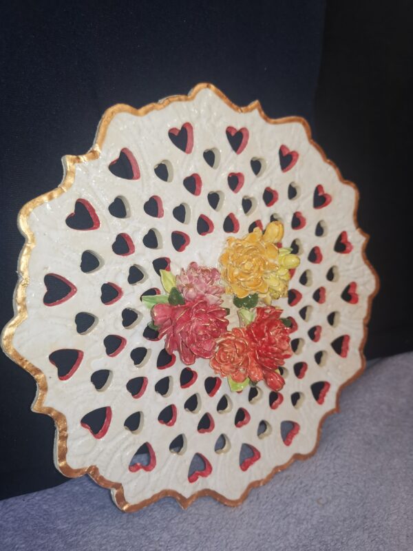 Openwork and cut 3D sculptural flowers ceramic plate - Image 9