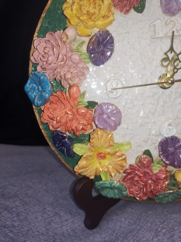 Wallclock 3D Sculptural flowers Bohemia ceramics, handmade - Image 9