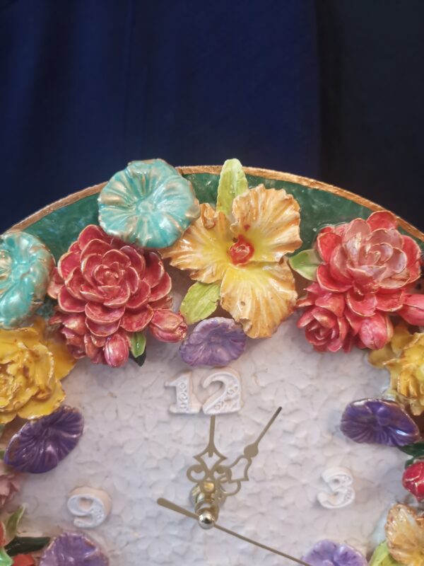 Wallclock 3D Sculptural flowers Bohemia ceramics, handmade - Image 3
