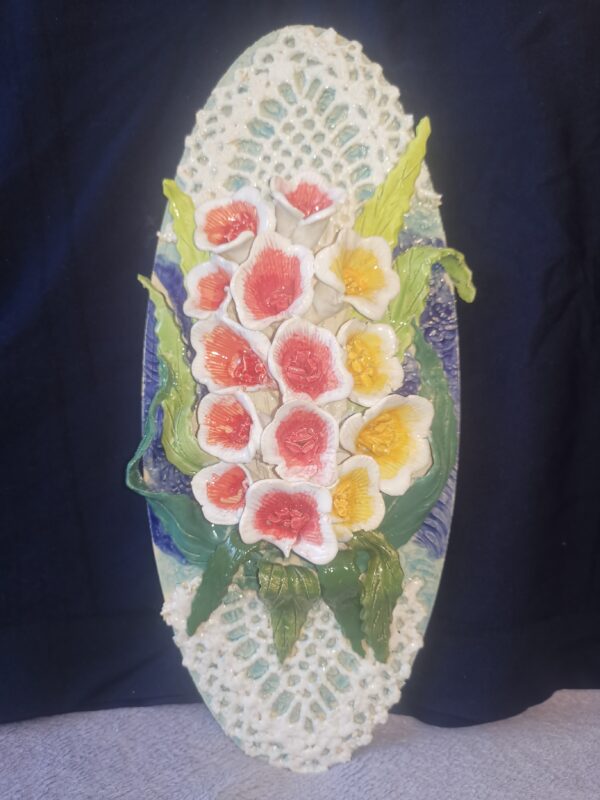 Openwork 3D sculptural flowers ceramic  plate - Image 6