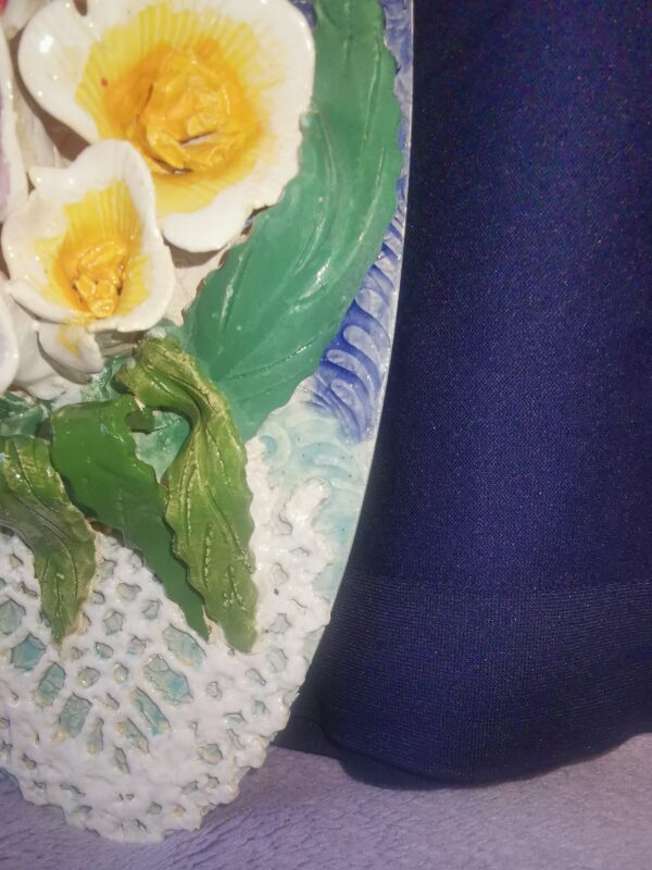 Openwork 3D sculptural flowers ceramic  plate - Image 5