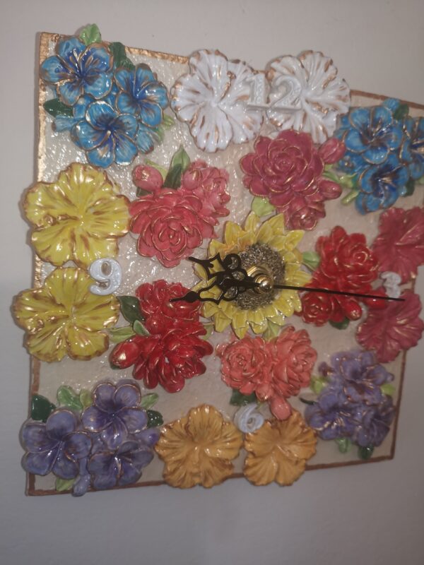 Wallclock Sculptural 3D bright colors flowers  ceramics, handmade, - Image 5