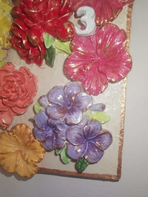 Wallclock Sculptural 3D bright colors flowers  ceramics, handmade, - Image 4
