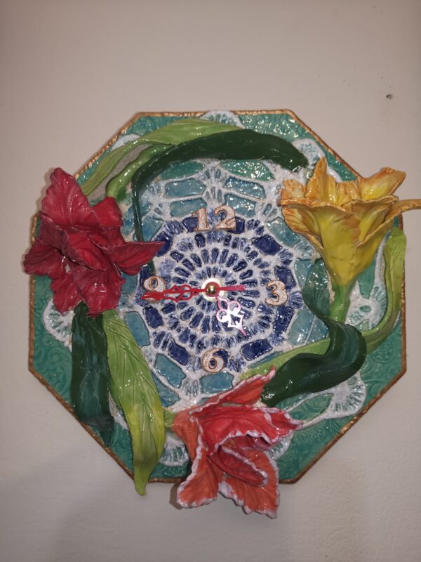 Wallclock Sculptural 3D Bohemia flowers  ceramics, handmade - Image 6
