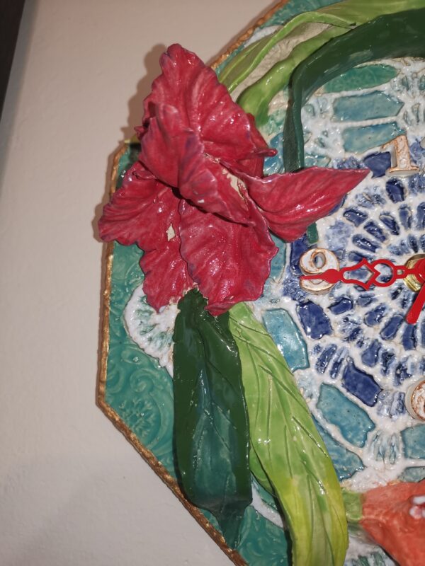 Wallclock Sculptural 3D Bohemia flowers  ceramics, handmade - Image 3