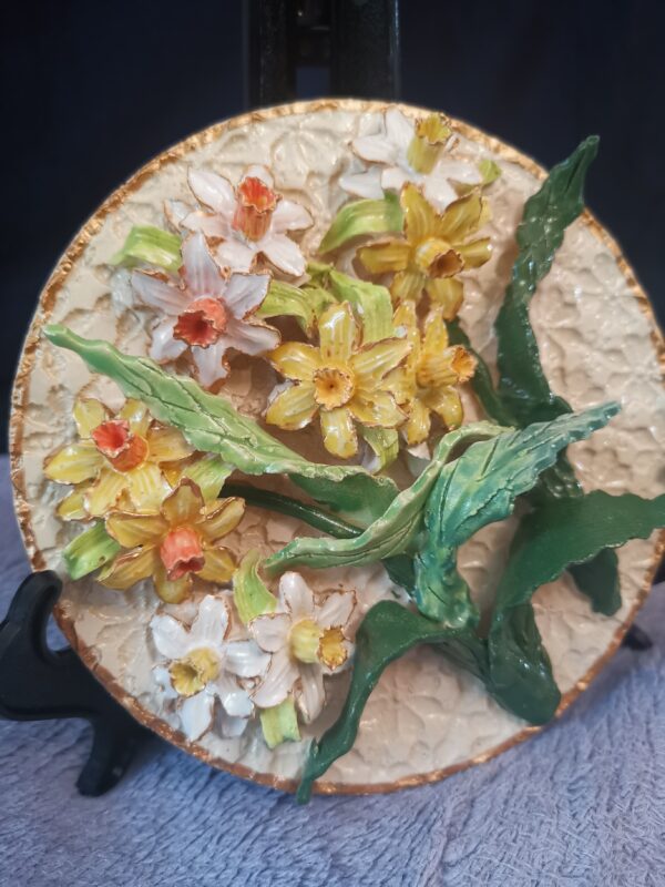 Daffodils 3D sculptural flowers ceramic plate, Size5.5inch