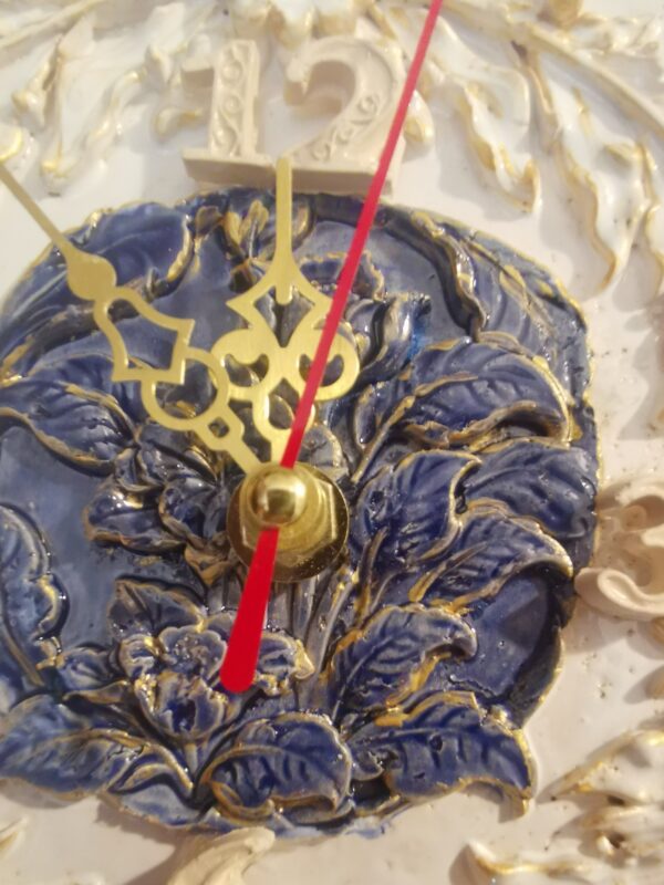 Wallclock flowers blue-white ceramic handmade. - Image 3