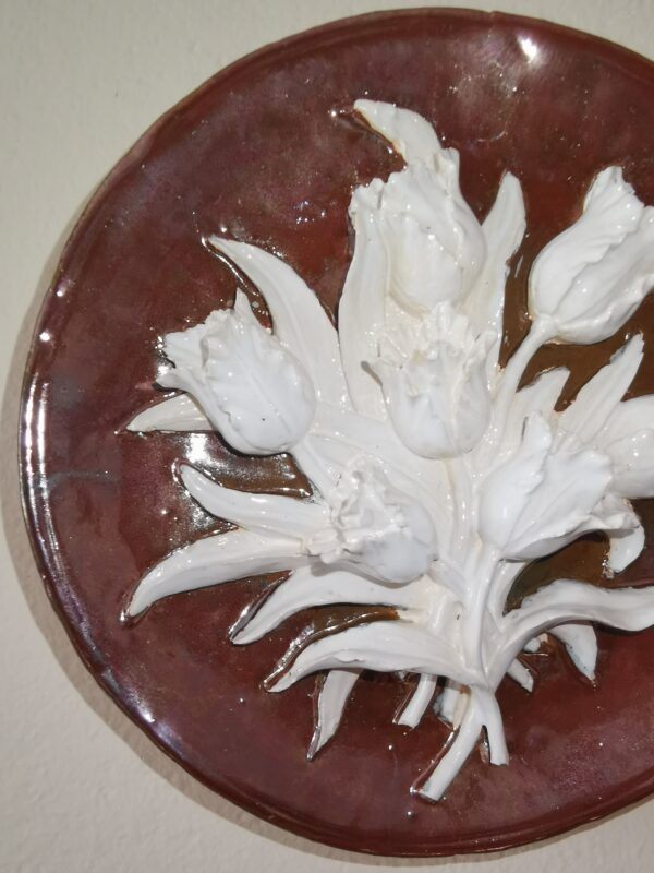 Ceramics sculptural gold rose white tulips plate  handmade. - Image 6