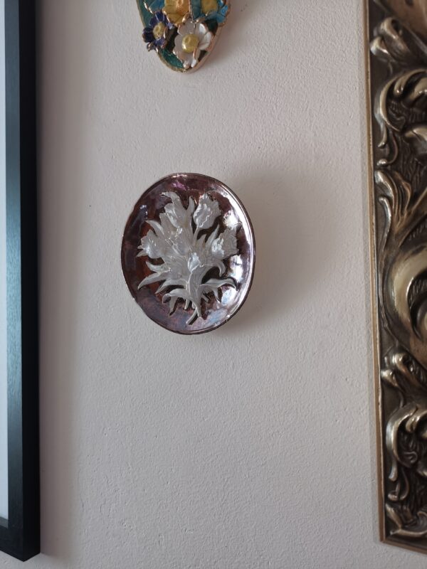 Ceramics sculptural gold rose white tulips plate  handmade. - Image 7