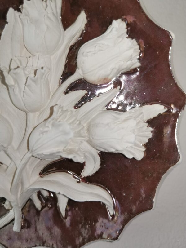 Ceramics sculptural gold rose white tulips figured plate  handmade. - Image 6