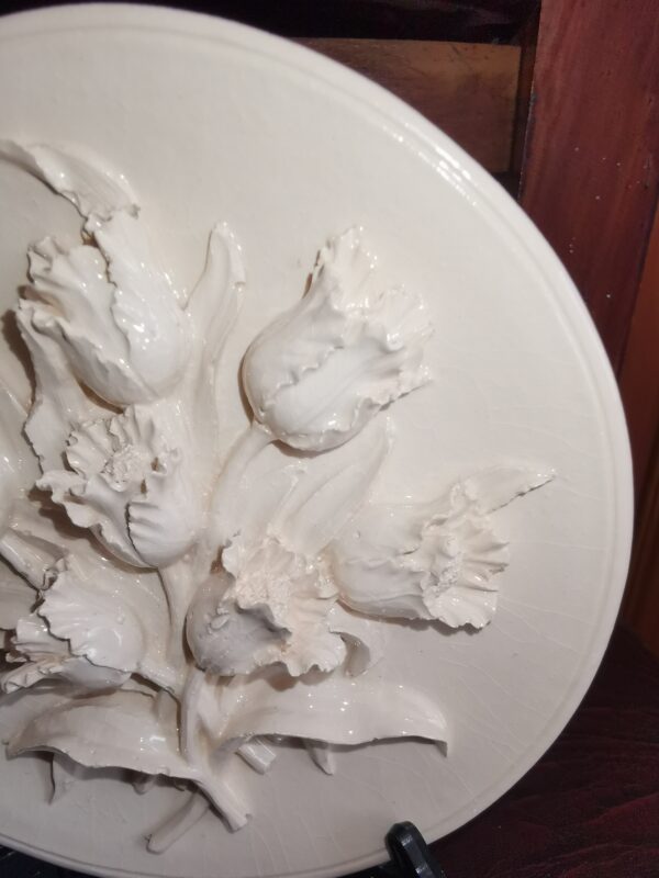 Ceramics sculptural biege tulips plate  handmade. - Image 2