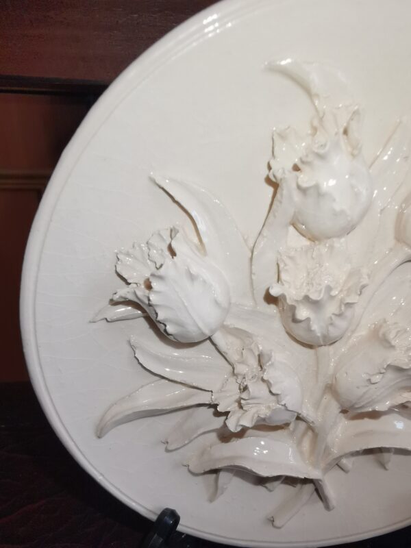 Ceramics sculptural biege tulips plate  handmade. - Image 3