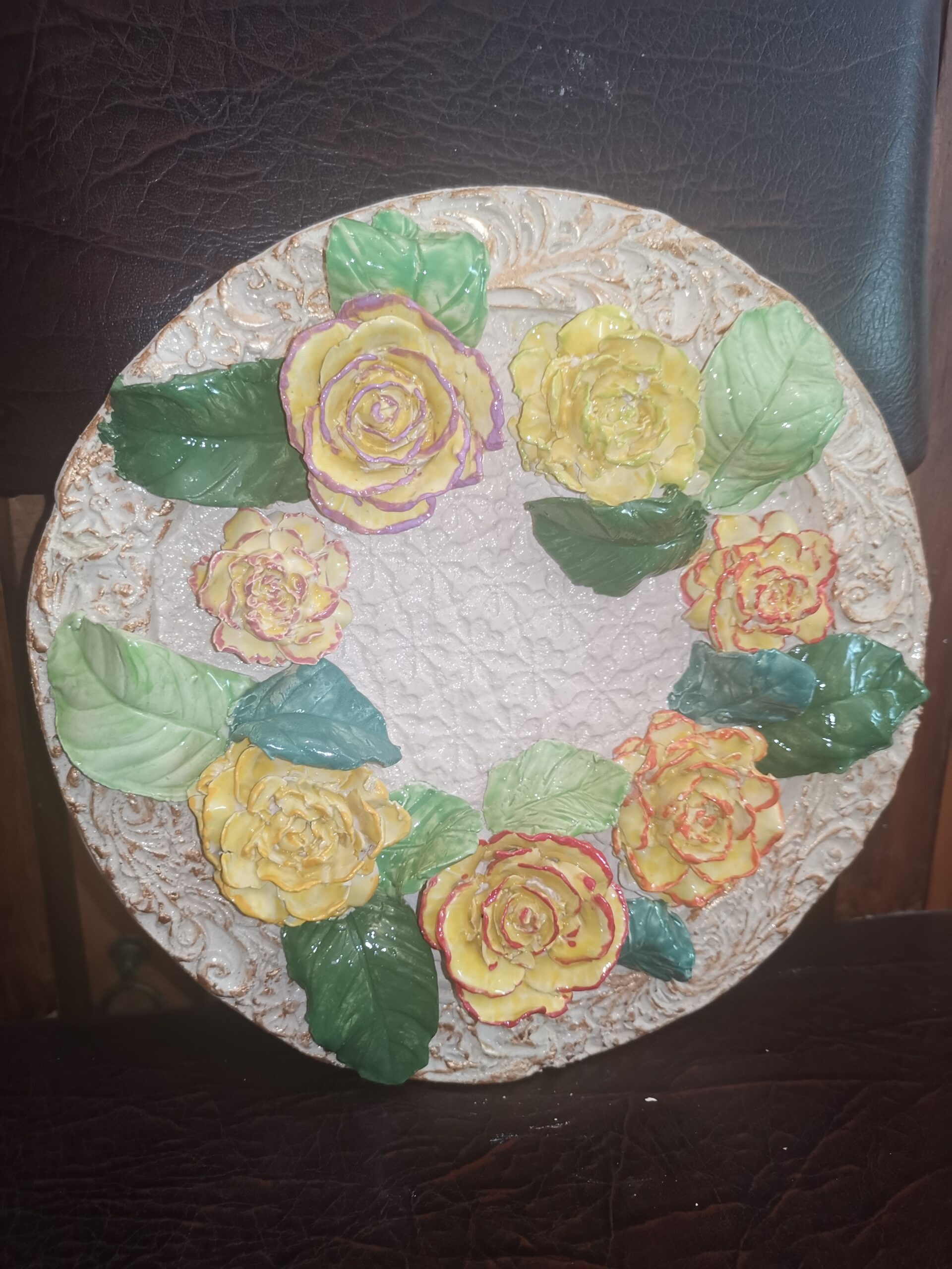 Roses ceramic sculpture 3D plate handmade - Image 2