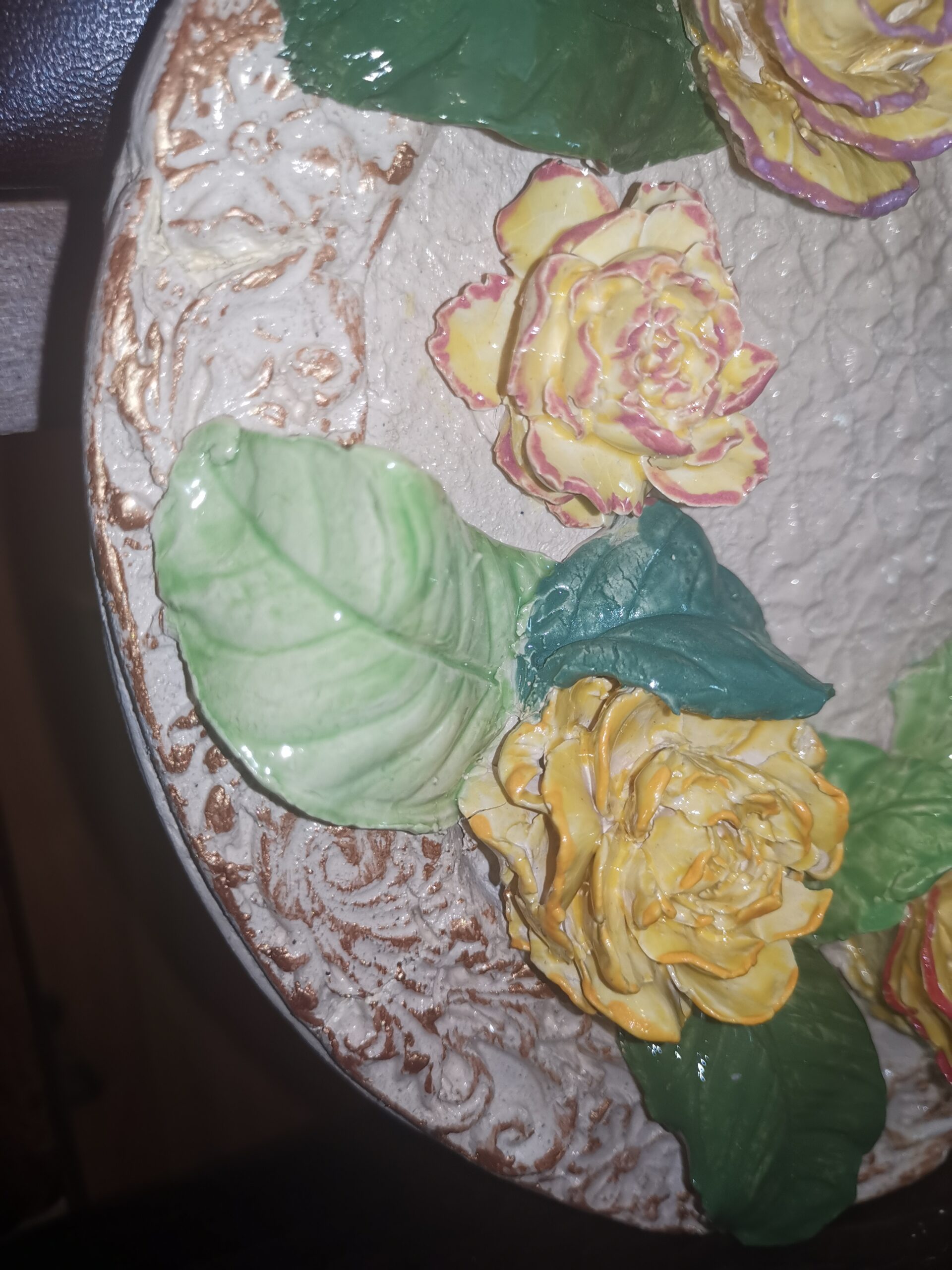 Roses ceramic sculpture 3D plate handmade - Image 4