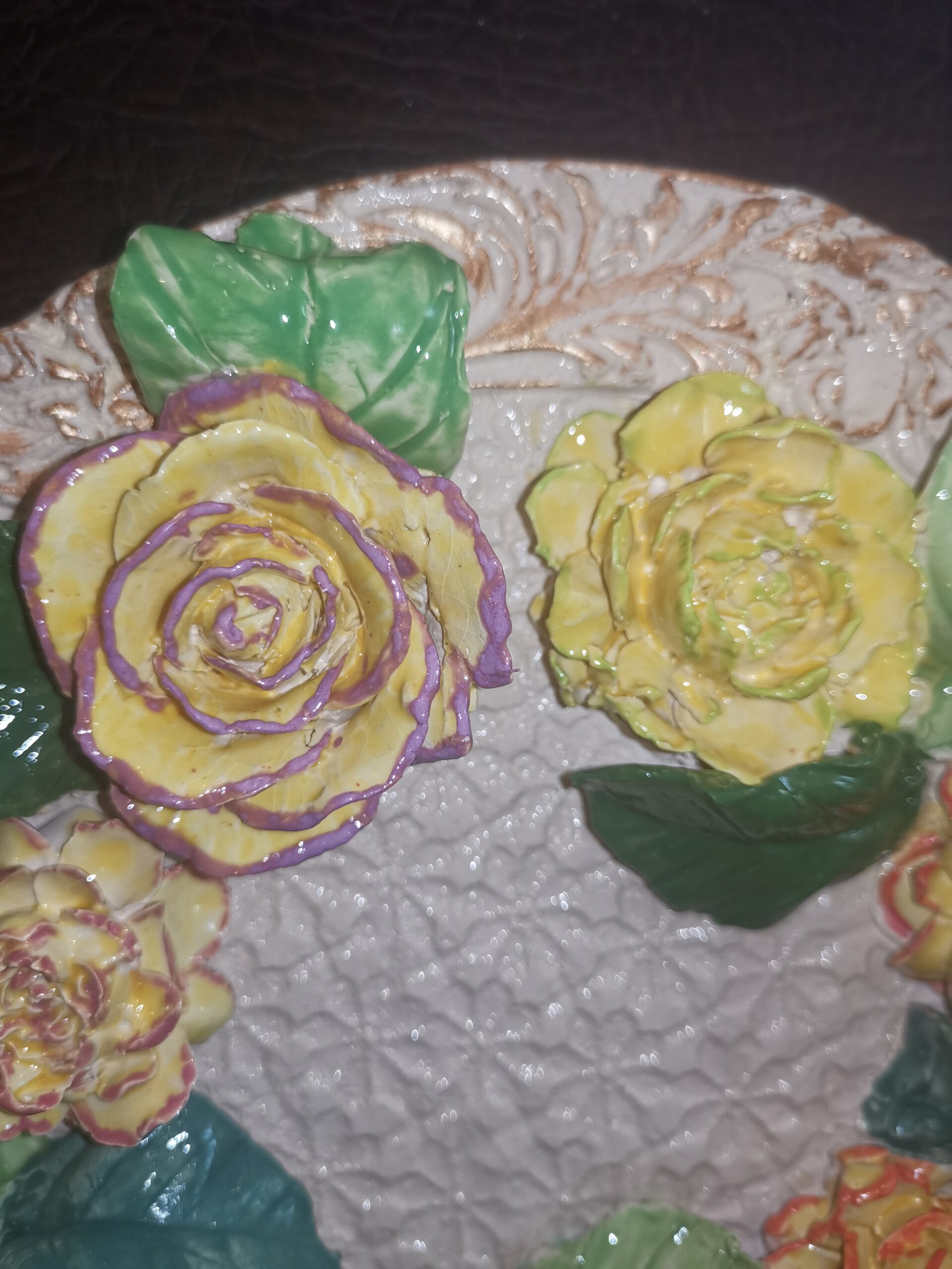 Roses ceramic sculpture 3D plate handmade - Image 6