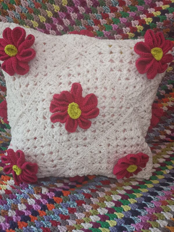 Pillow white red flowers knitted case,  Decorative pillow knitted cover.