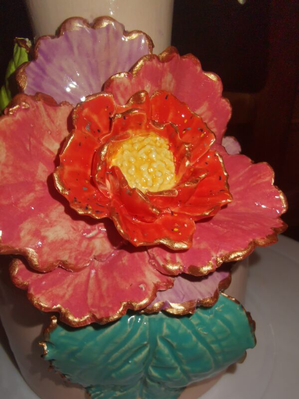 Vase roses and leaves ceramic handmade - Image 9
