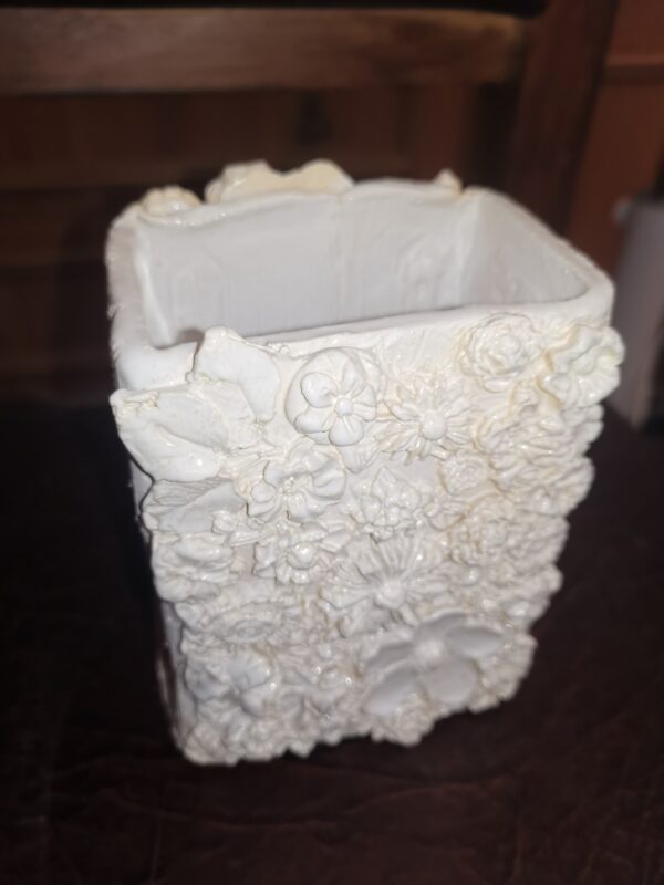 Vase flowers ceramic handmade. - Image 4