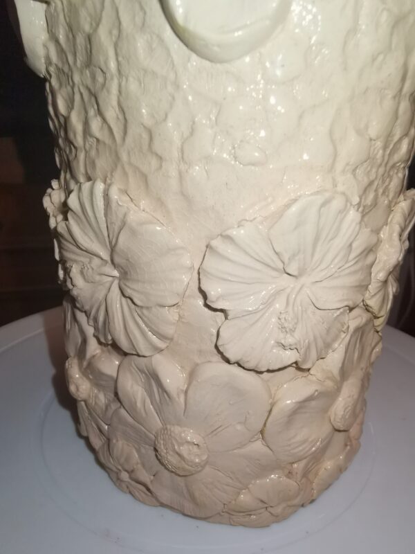 Vase round white flowers ceramic handmade - Image 15