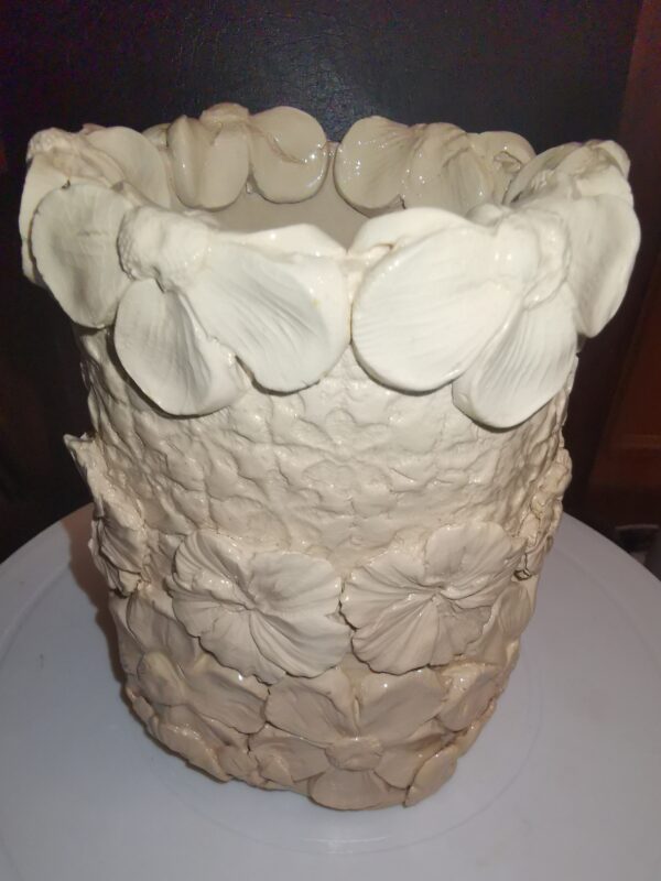Vase round white flowers ceramic handmade - Image 14