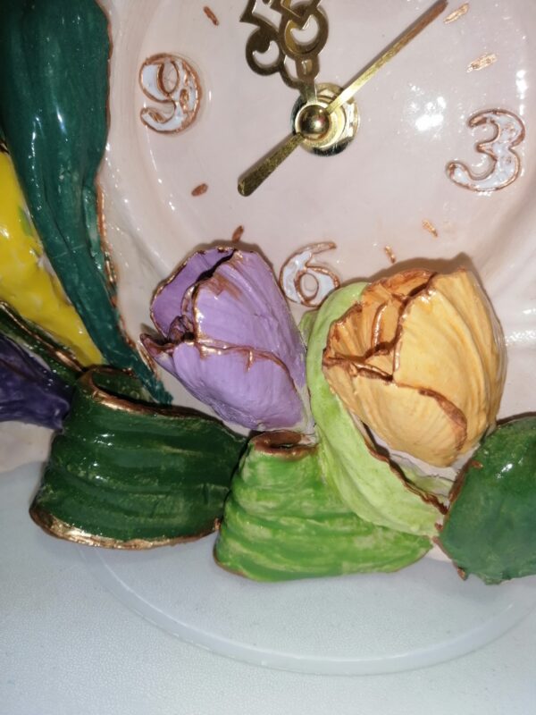 Clock Ceramic with tulips handmade - Image 4