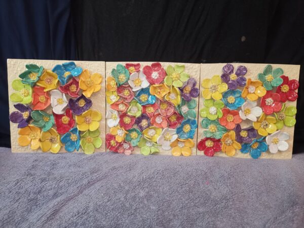 Ceramics 3 panels  3D sculptural daisies wildflowers handmade - Image 4