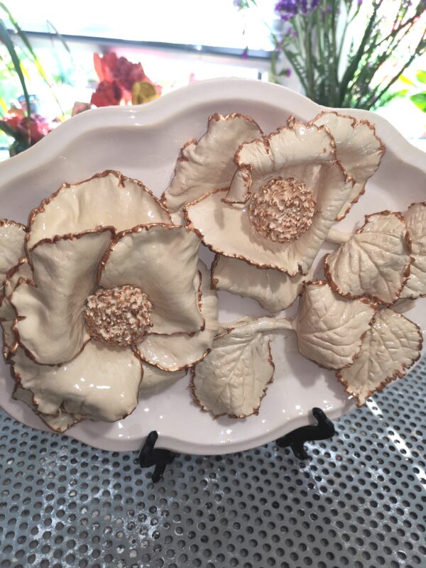 Ceramic oval plate 3D sculptural  biege flowers, bohemia flowers handmade - Image 8